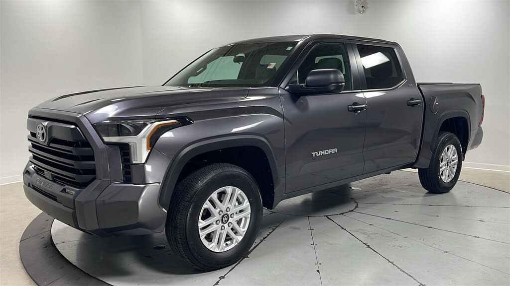 2025 Toyota Tundra SR5 CrewMax Cab 4WD