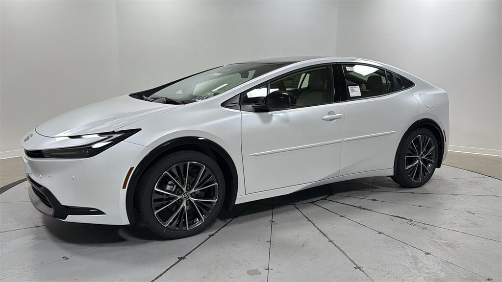 2026 Toyota Prius XLE FWD