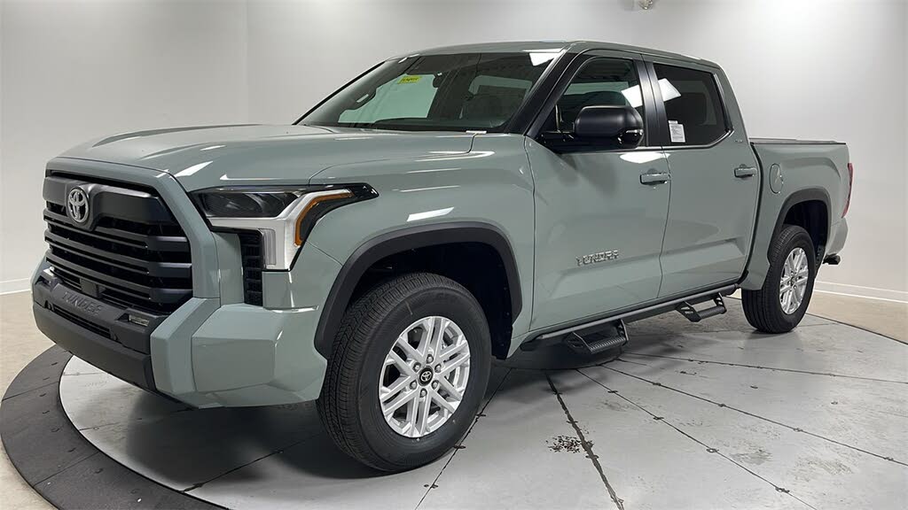 2026 Toyota Tundra SR5 CrewMax Cab 4WD