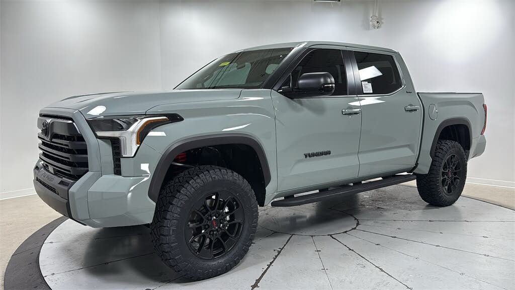 2026 Toyota Tundra SR5 CrewMax Cab 4WD