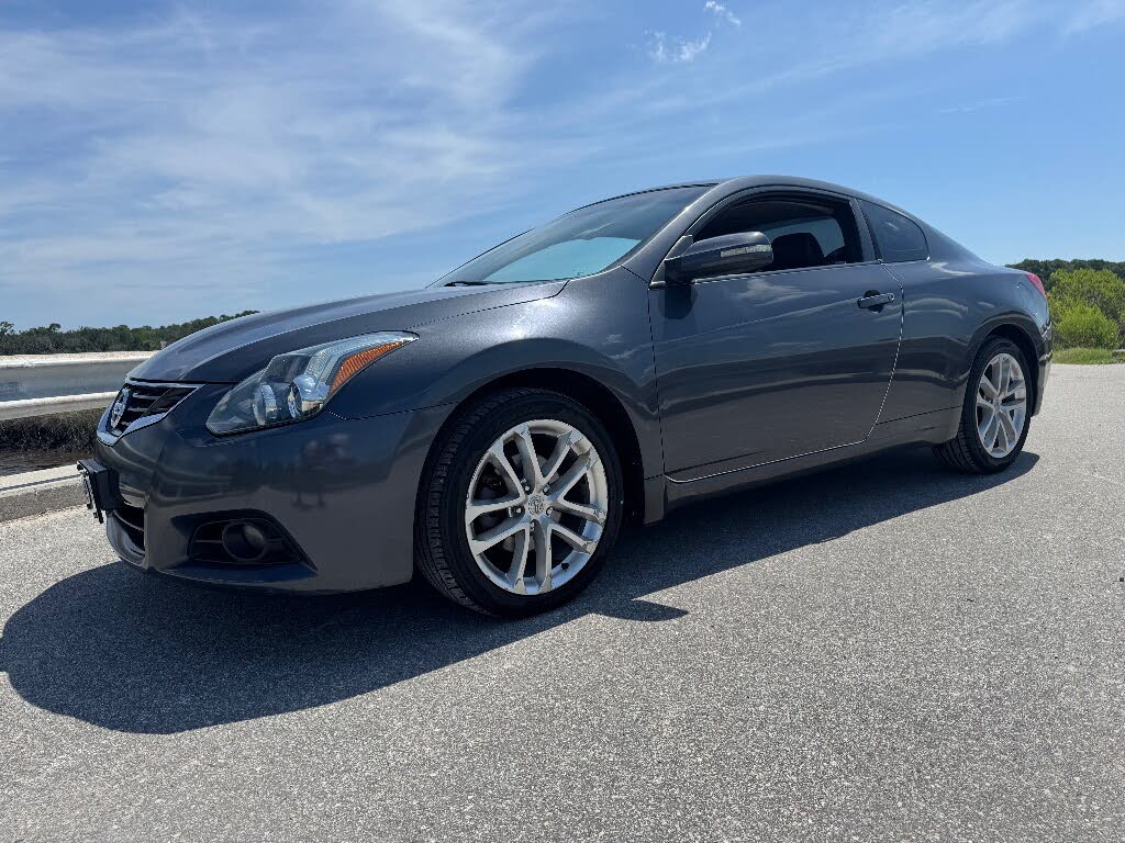 2012 Nissan Altima Coupe 3.5 SR