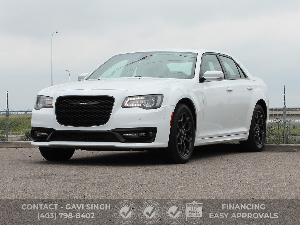 2023 Chrysler 300 Touring L AWD
