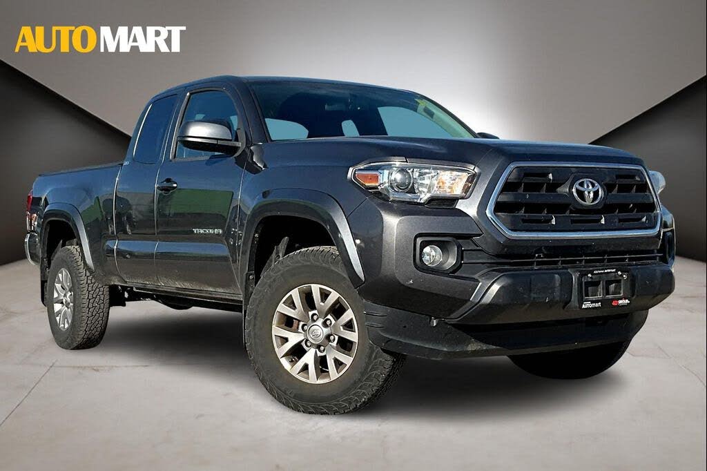 2017 Toyota Tacoma SR5 V6 Access Cab 4WD
