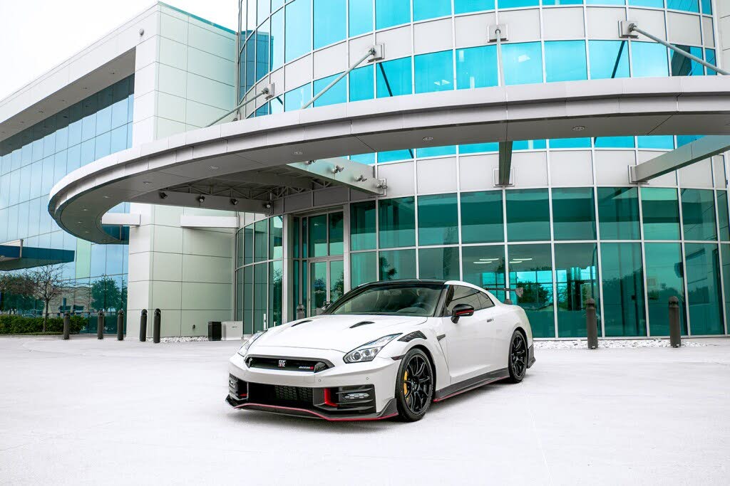 2024 Nissan GT-R NISMO AWD
