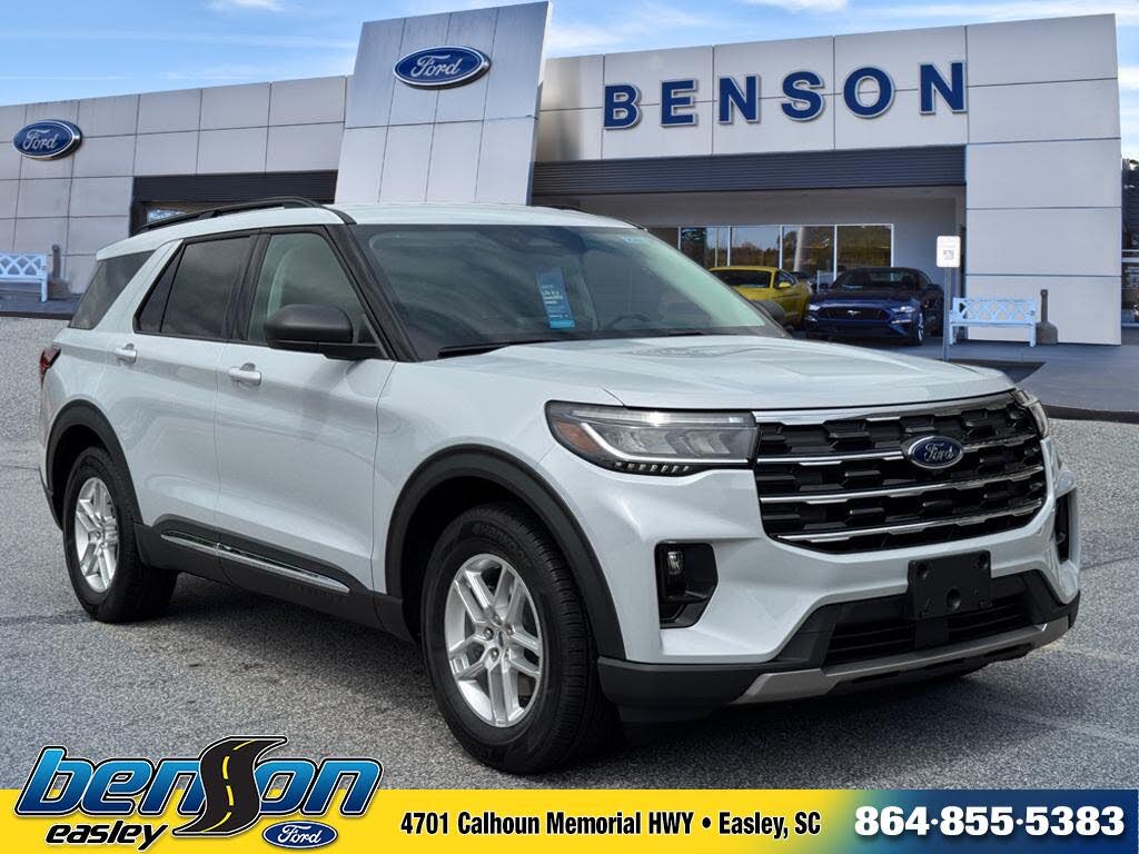 2025 Ford Explorer Active RWD