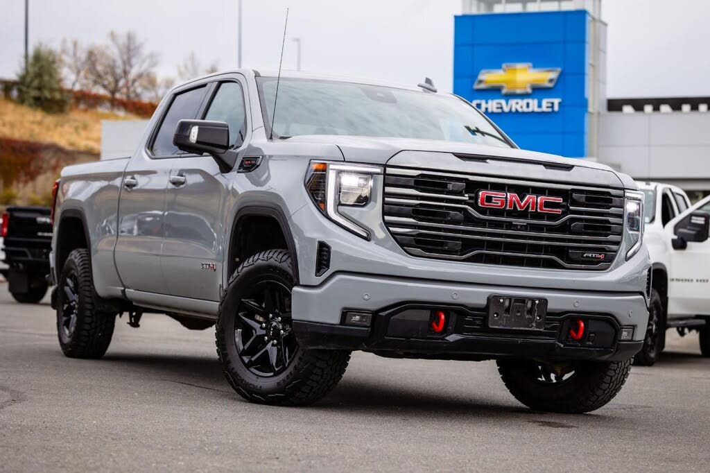 2024 GMC Sierra 1500 AT4 Crew Cab 4WD