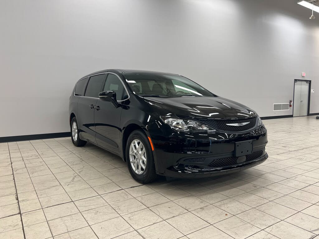 2026 Chrysler Grand Caravan SXT FWD