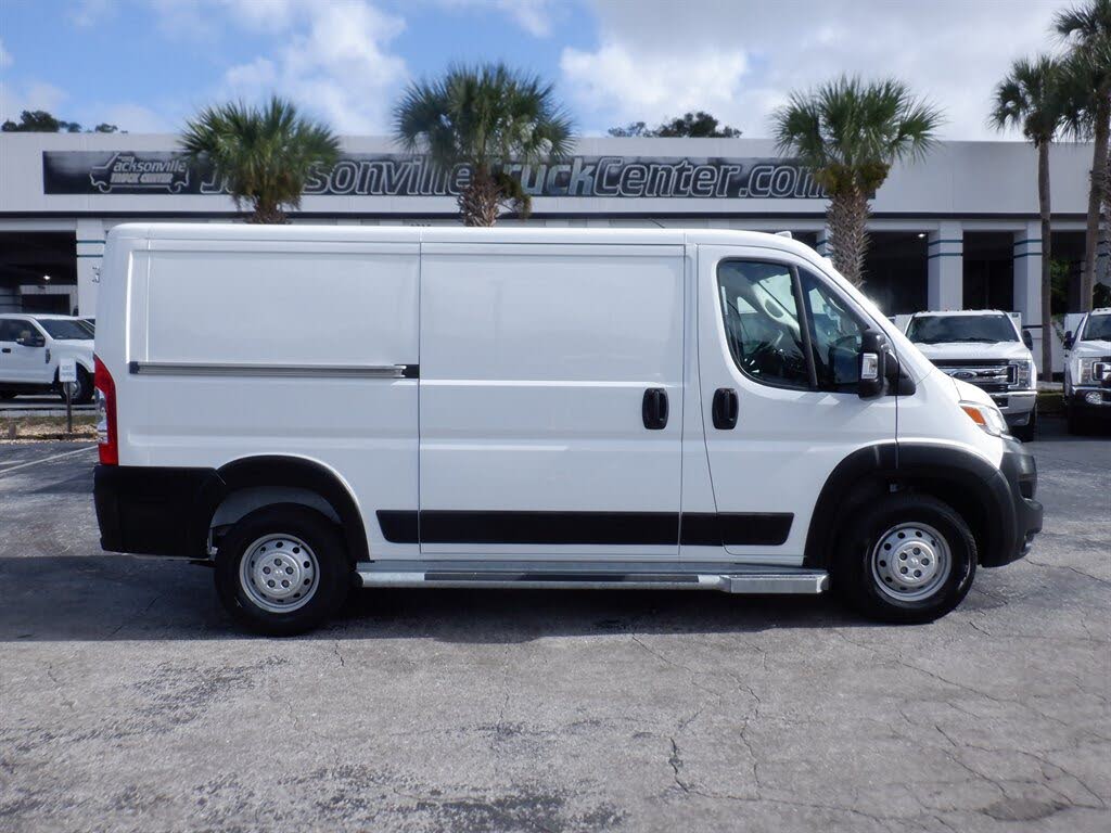 2023 RAM ProMaster 2500 136 Low Roof Cargo Van FWD