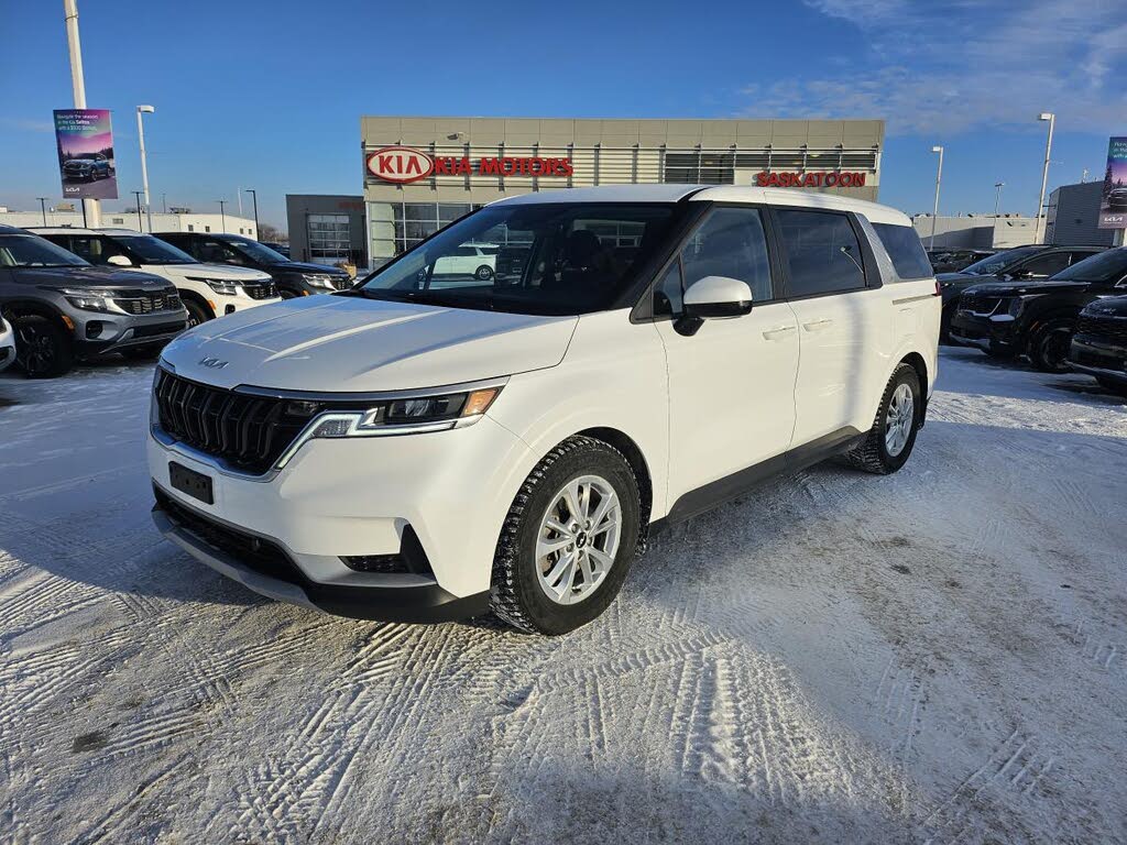 2022 Kia Carnival LX FWD