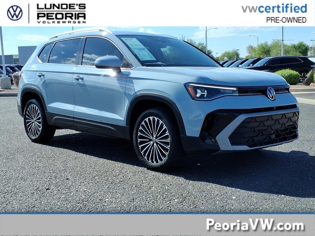 2025 Volkswagen Taos SE FWD