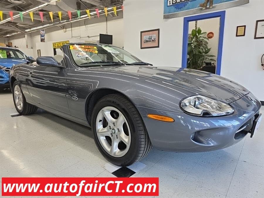 2000 Jaguar XK-Series XK8 Convertible RWD