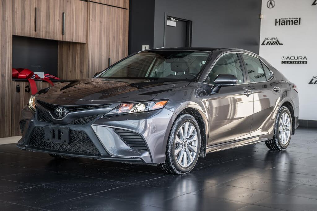2019 Toyota Camry SE FWD