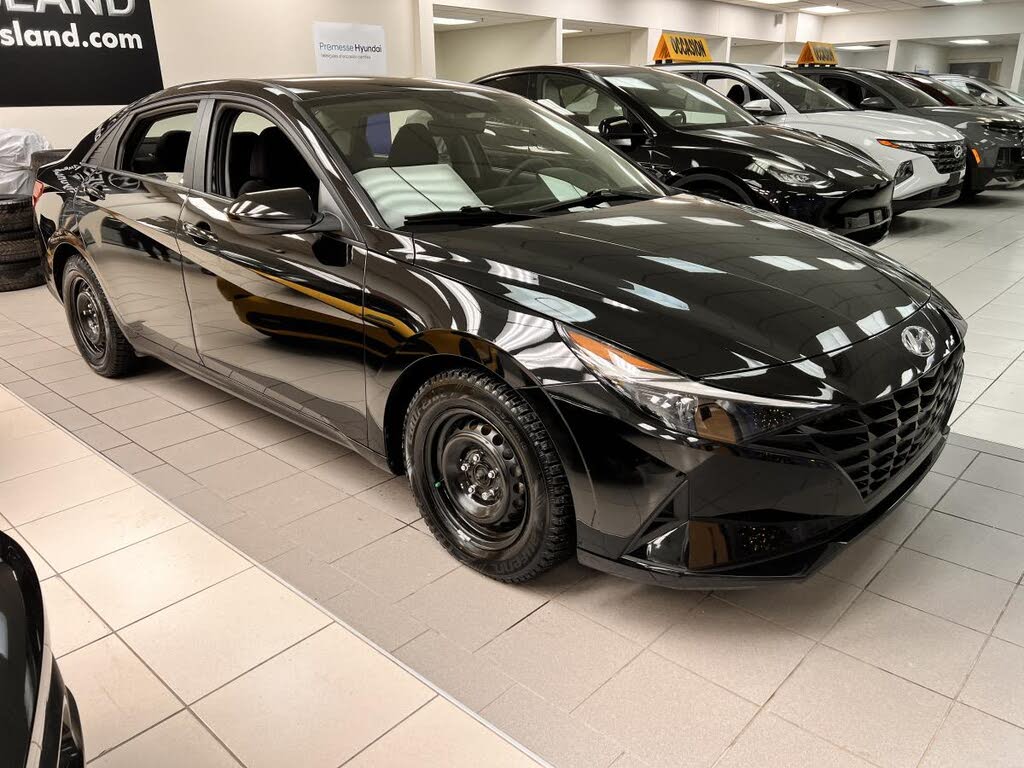 Hyundai Elantra Essential FWD 2021