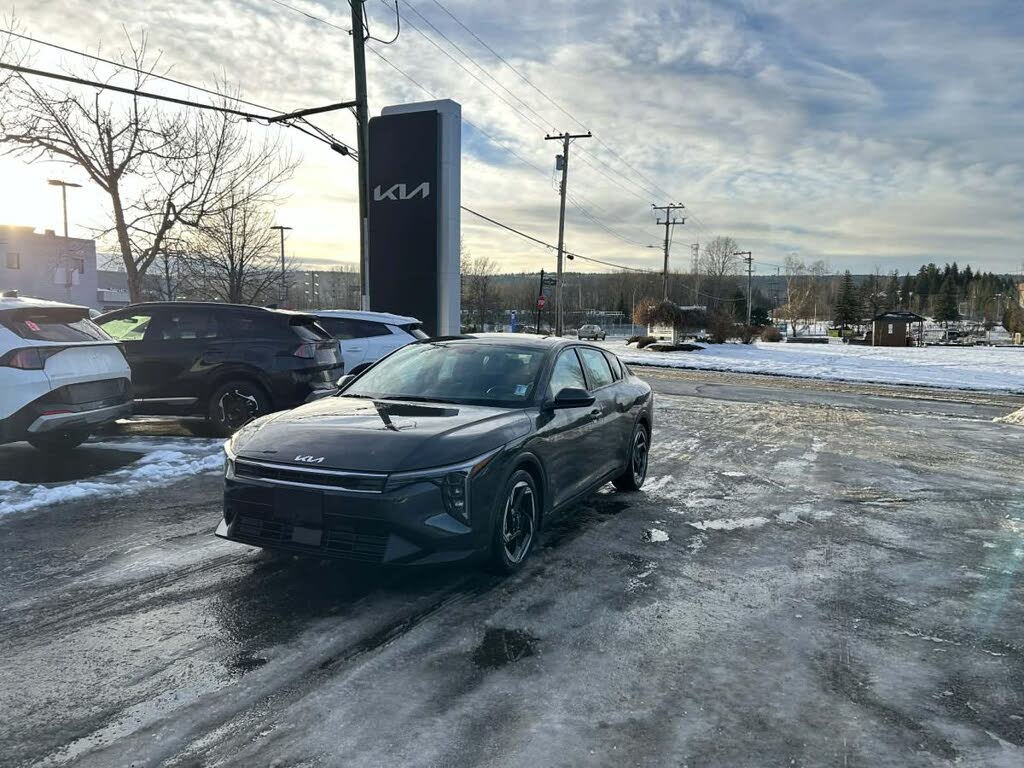 2025 Kia K4 EX FWD