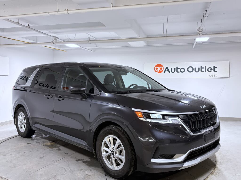 2022 Kia Carnival LX FWD