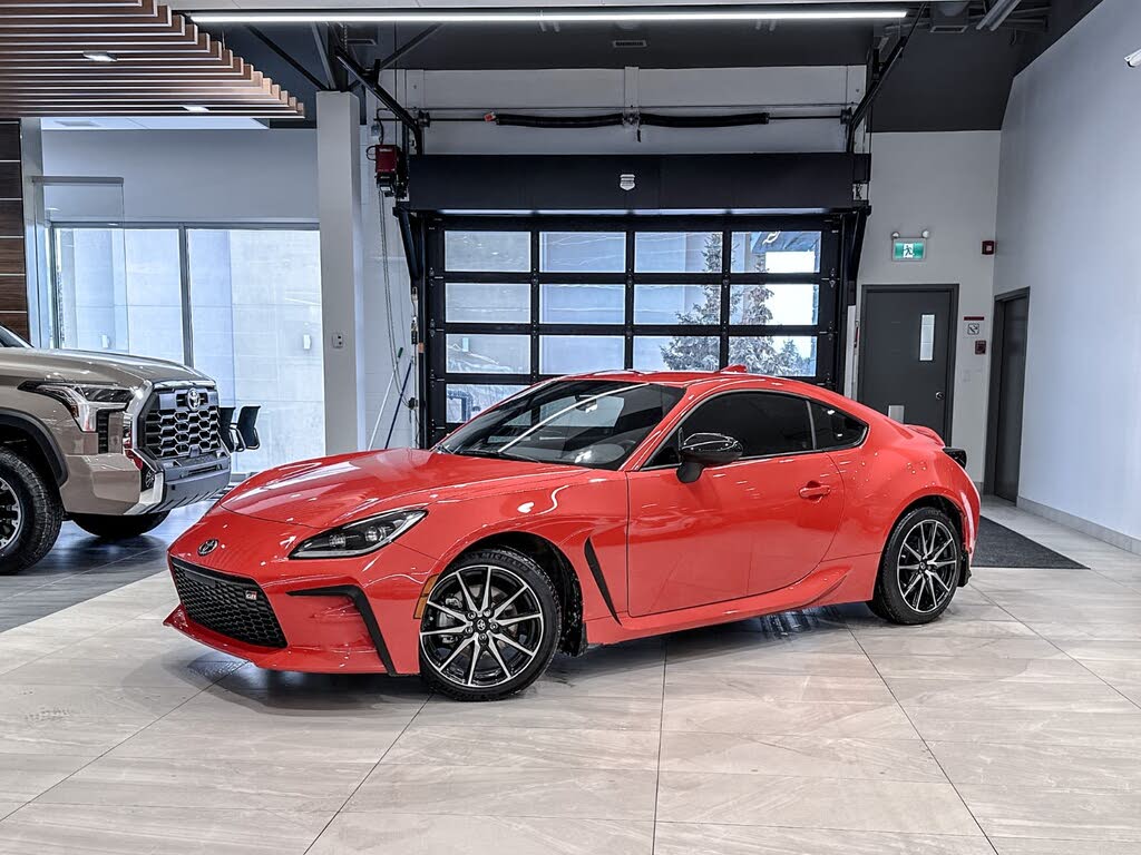 2025 Toyota GR86 RWD