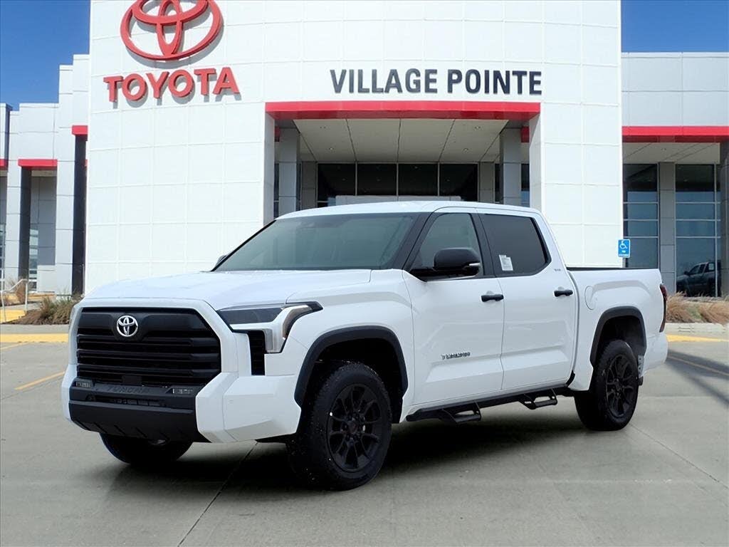 2026 Toyota Tundra SR5 CrewMax Cab 4WD