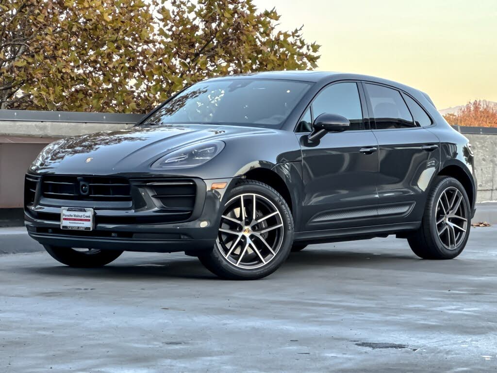 2025 Porsche Macan AWD