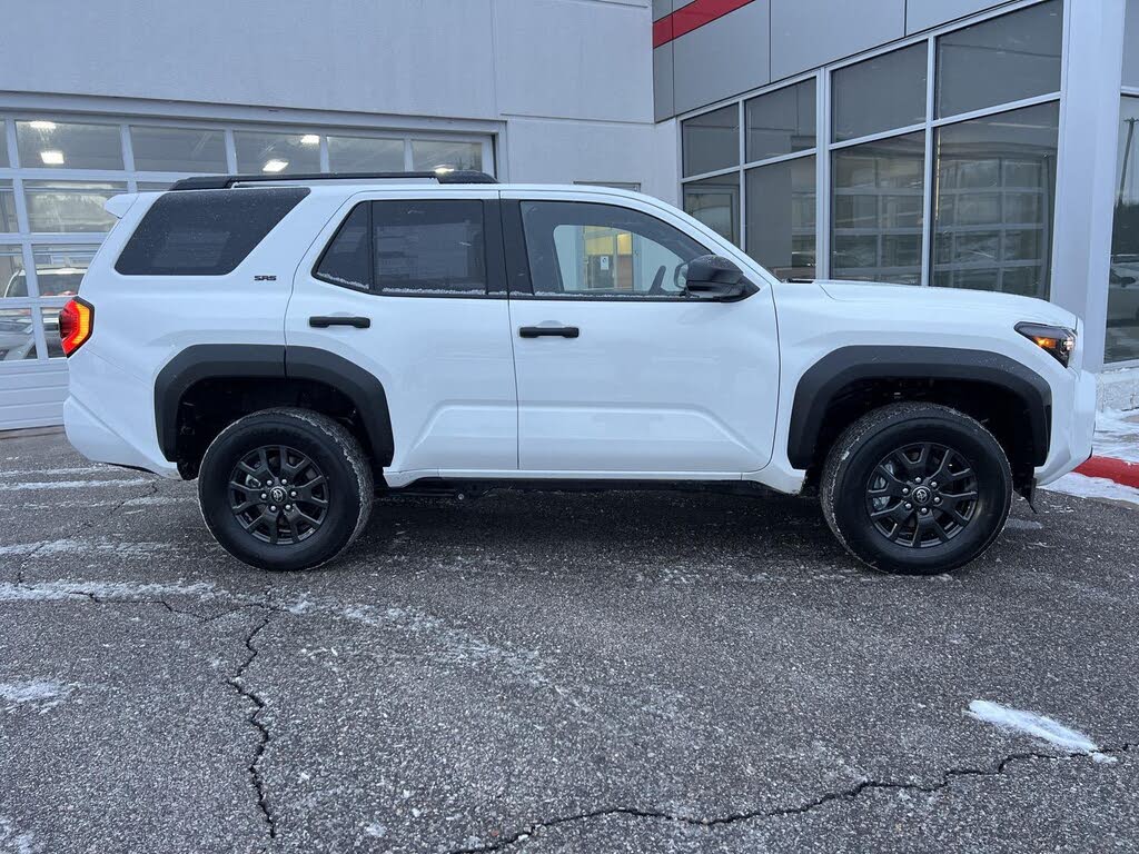 2025 Toyota 4Runner SR5 4WD