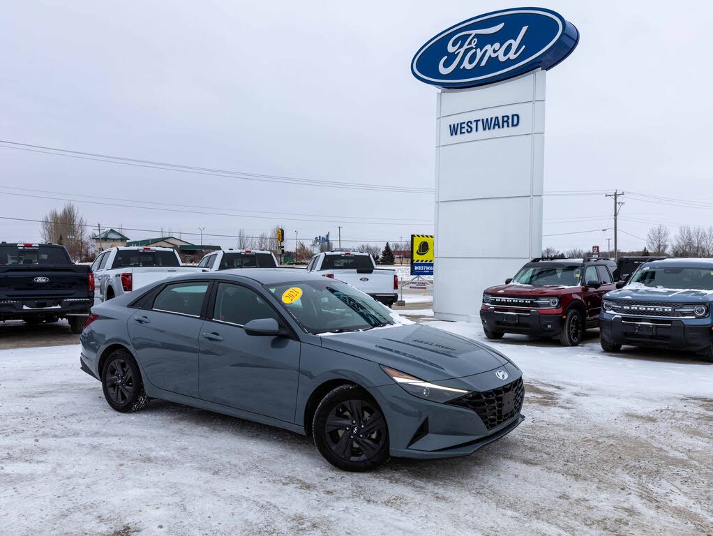 2021 Hyundai Elantra Preferred FWD