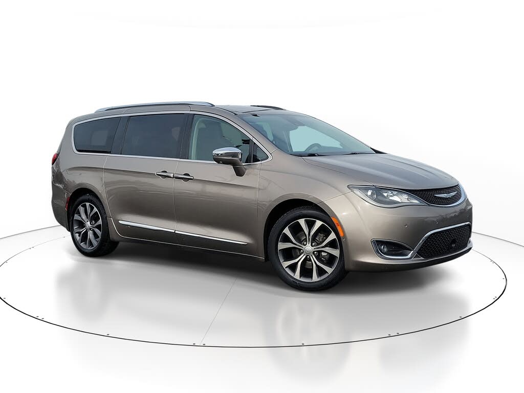 2018 Chrysler Pacifica Limited FWD