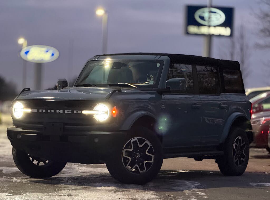 2023 Ford Bronco Outer Banks Advanced 4-Door 4WD