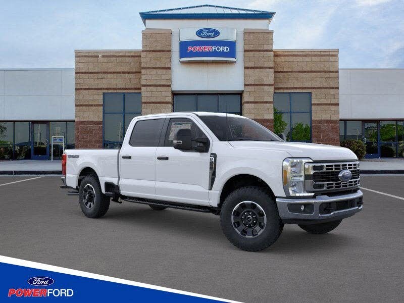 2026 Ford F-250 Super Duty XLT Crew Cab 4WD