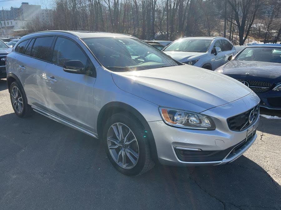 2018 Volvo V60 Cross Country T5 Premier AWD
