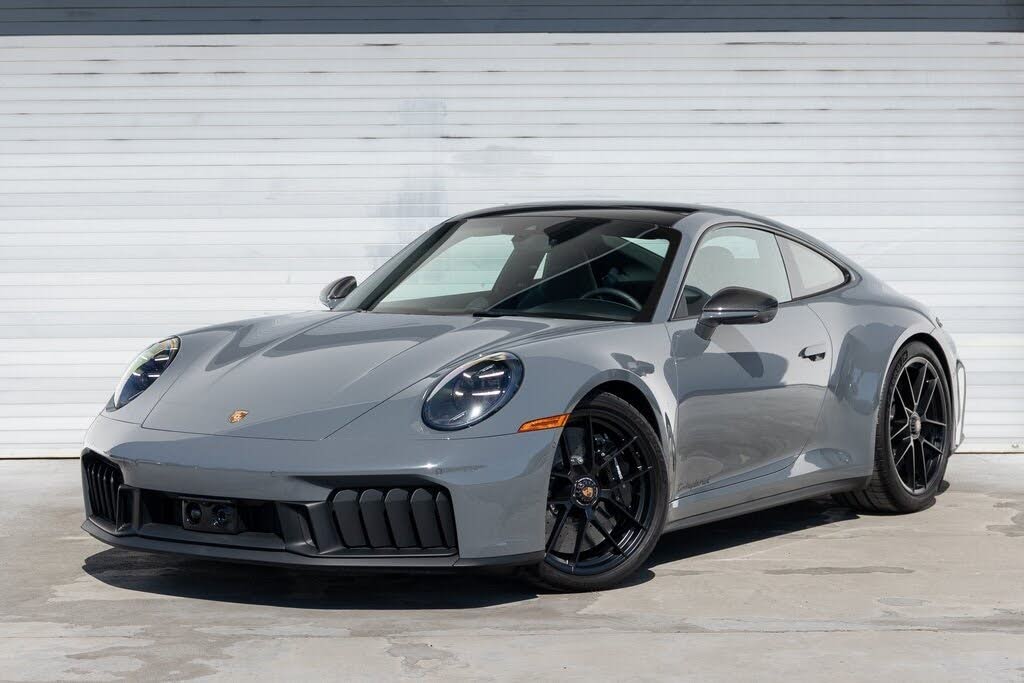 2025 Porsche 911 Carrera GTS Coupe RWD