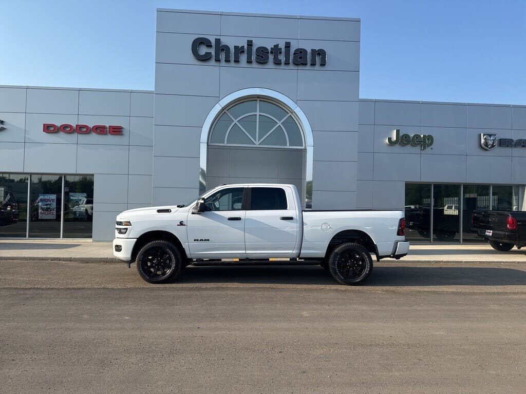 2025 RAM 2500 Big Horn Crew Cab 4WD