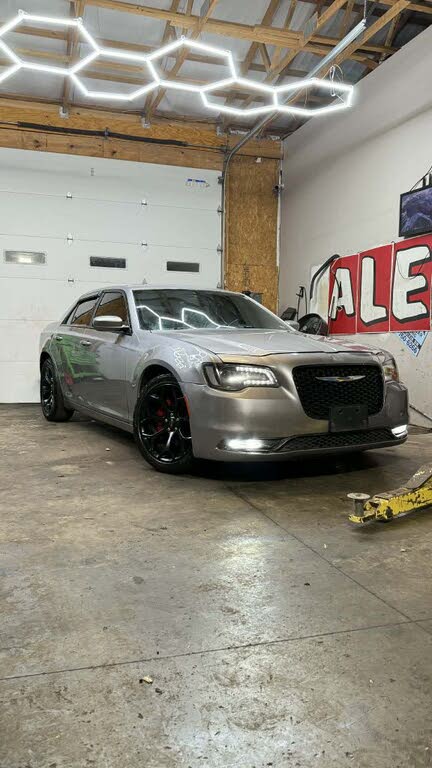 2015 Chrysler 300 S RWD