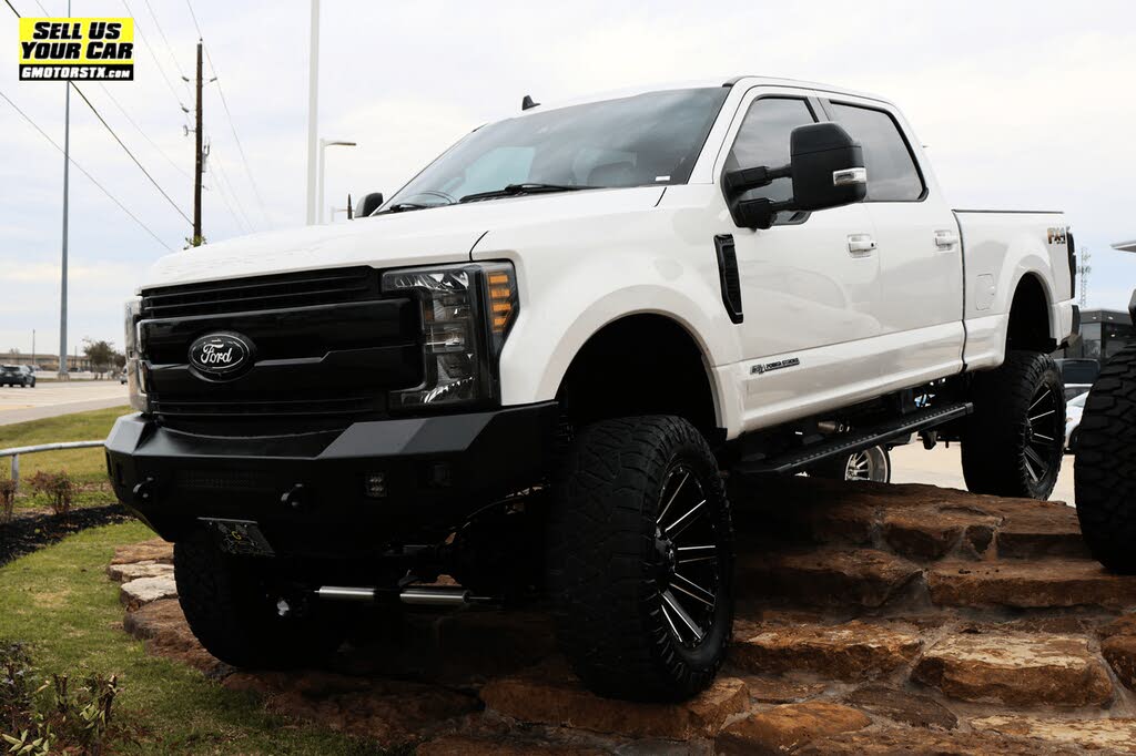 2019 Ford F-250 Super Duty Lariat Crew Cab 4WD
