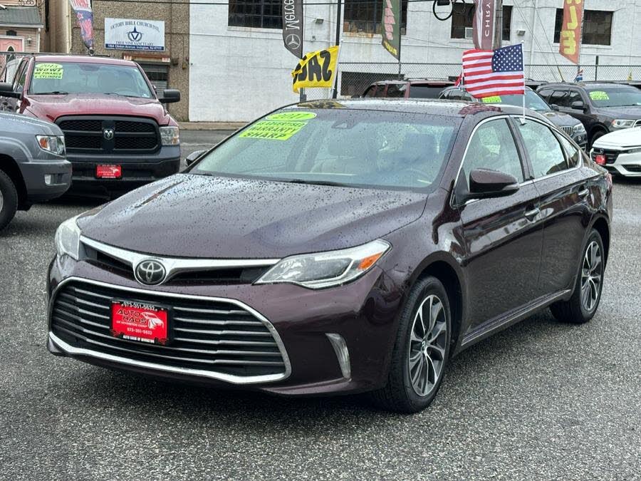 2017 Toyota Avalon XLE