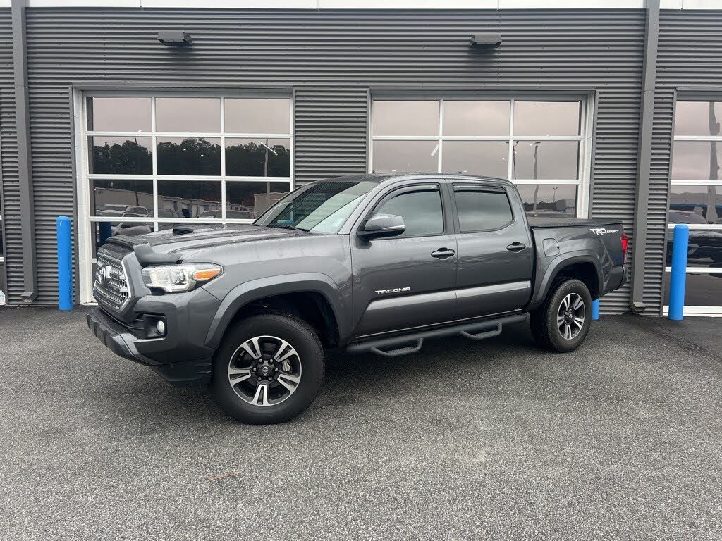 2017 Toyota Tacoma TRD Sport V6 Double Cab RWD