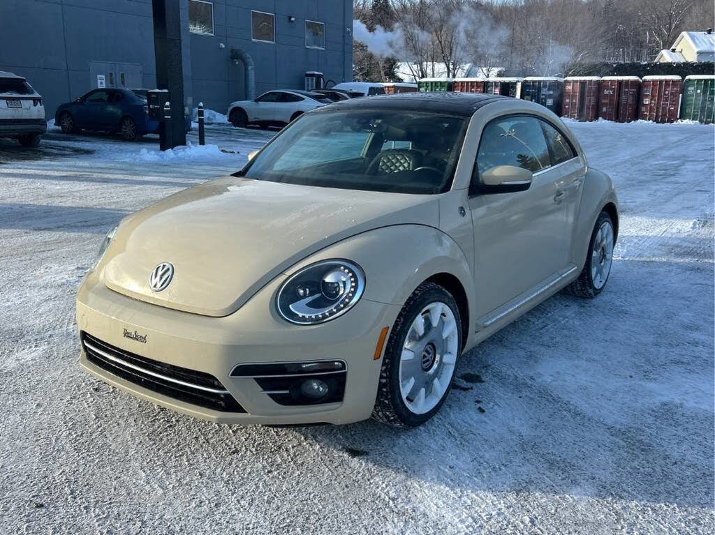 2019 Volkswagen Beetle Wolfsburg Edition Hatchback FWD