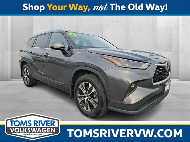2022 Toyota Highlander XLE AWD