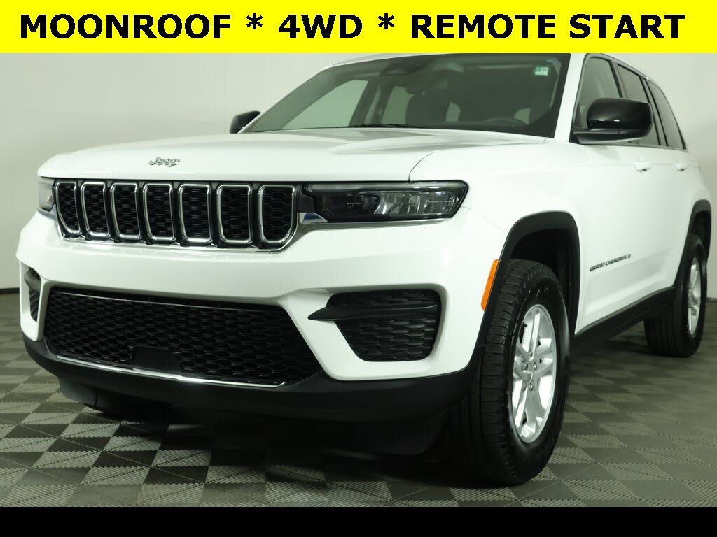 2023 Jeep Grand Cherokee Laredo 4WD