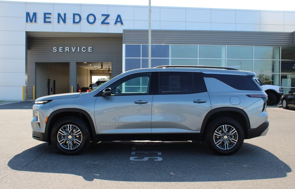 2025 Chevrolet Traverse LT FWD
