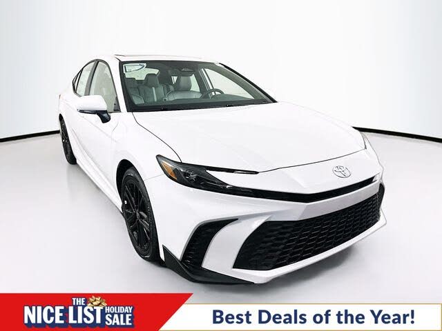 2026 Toyota Camry SE FWD