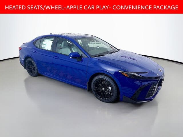 2026 Toyota Camry SE FWD