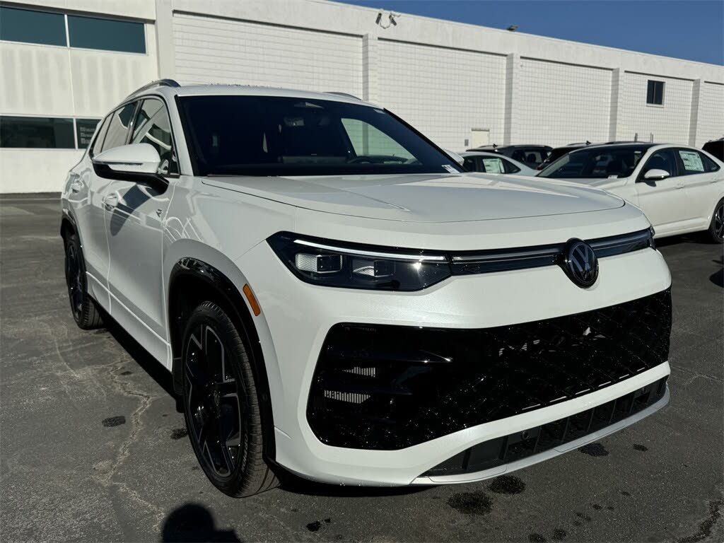 2026 Volkswagen Tiguan SEL R-Line Turbo 4Motion