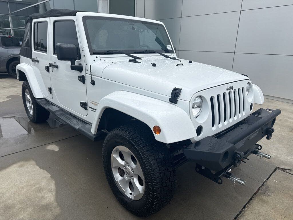 2013 Jeep Wrangler Unlimited Sahara 4WD