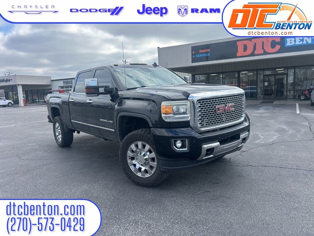 2016 GMC Sierra 2500HD Denali Crew Cab SB 4WD