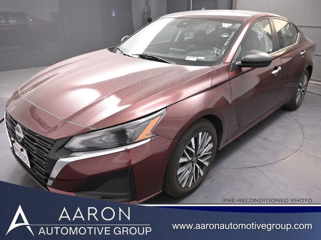 2024 Nissan Altima 2.5 SV FWD