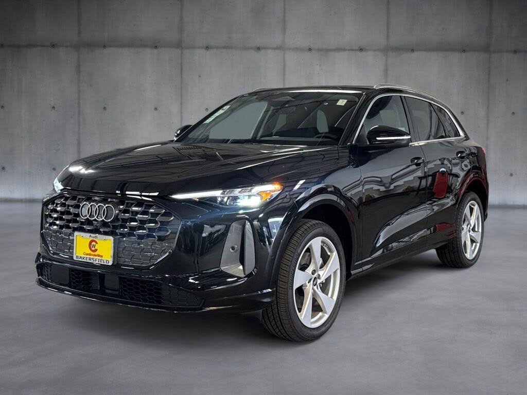 2025 Audi Q5 quattro Premium Plus 40 TFSI