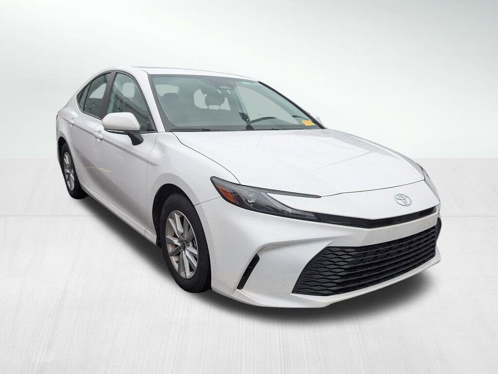 2025 Toyota Camry LE FWD
