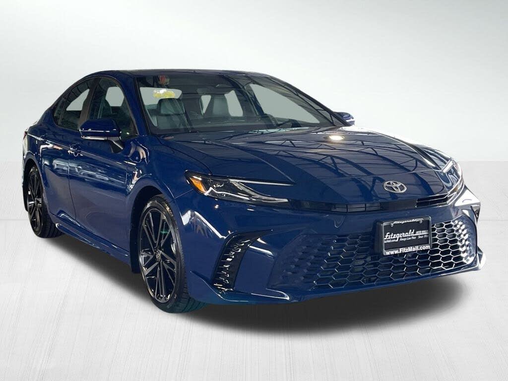 2025 Toyota Camry XSE FWD