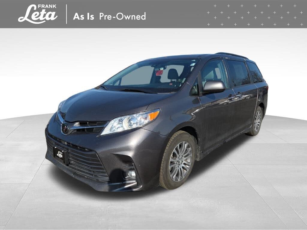 2019 Toyota Sienna XLE 7-Passenger FWD with Auto-Access Seat
