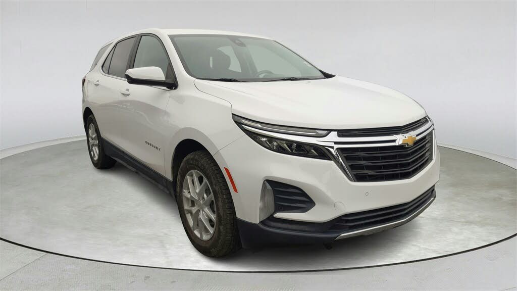 2022 Chevrolet Equinox LT FWD with 2FL