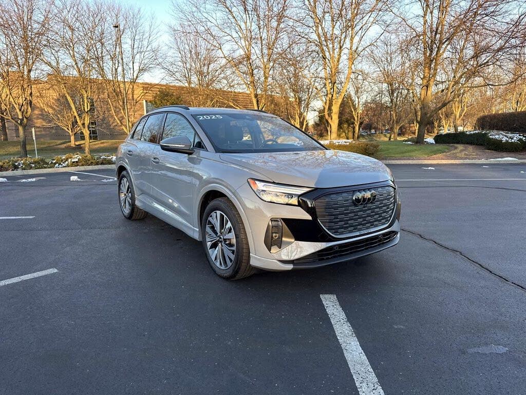 2025 Audi Q4 e-tron Premium 45